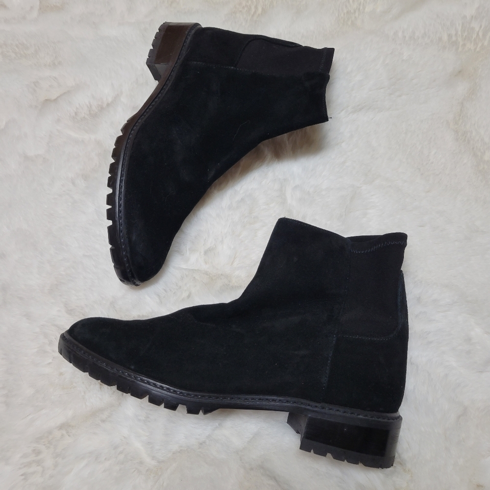 Stuart Weitzman Short Soft Suede Chelsea Boots Round Toe 7.5 Black